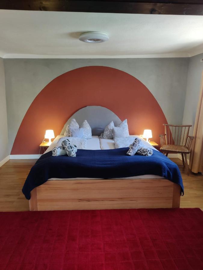 Gemuetliche Gaestezimmer In Einem Neu Sanierten Fachwerkhaus Sachsenheim Esterno foto