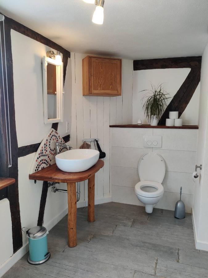 Gemuetliche Gaestezimmer In Einem Neu Sanierten Fachwerkhaus Sachsenheim Esterno foto