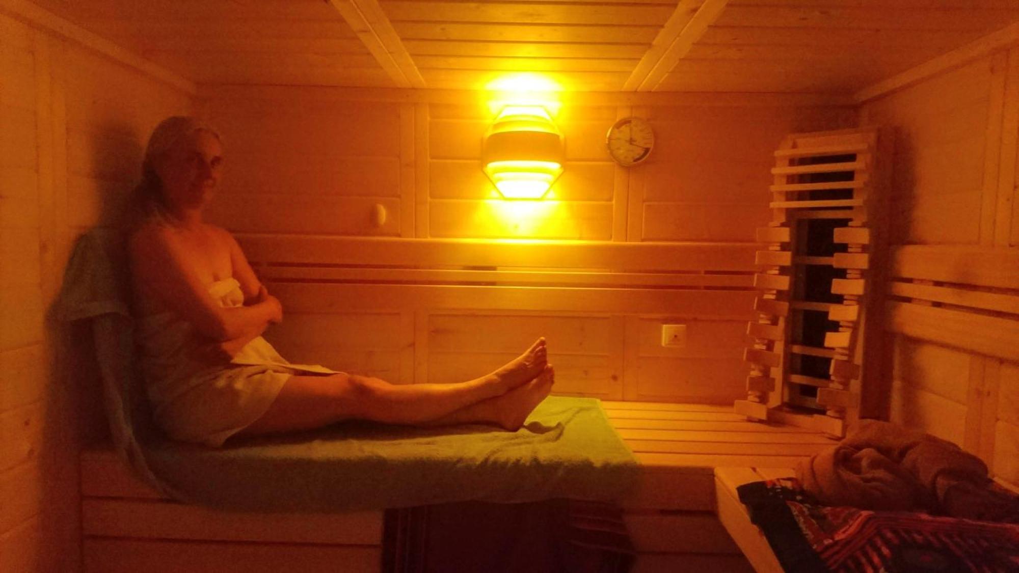 Gemuetliche Gaestezimmer In Einem Neu Sanierten Fachwerkhaus Sachsenheim Esterno foto