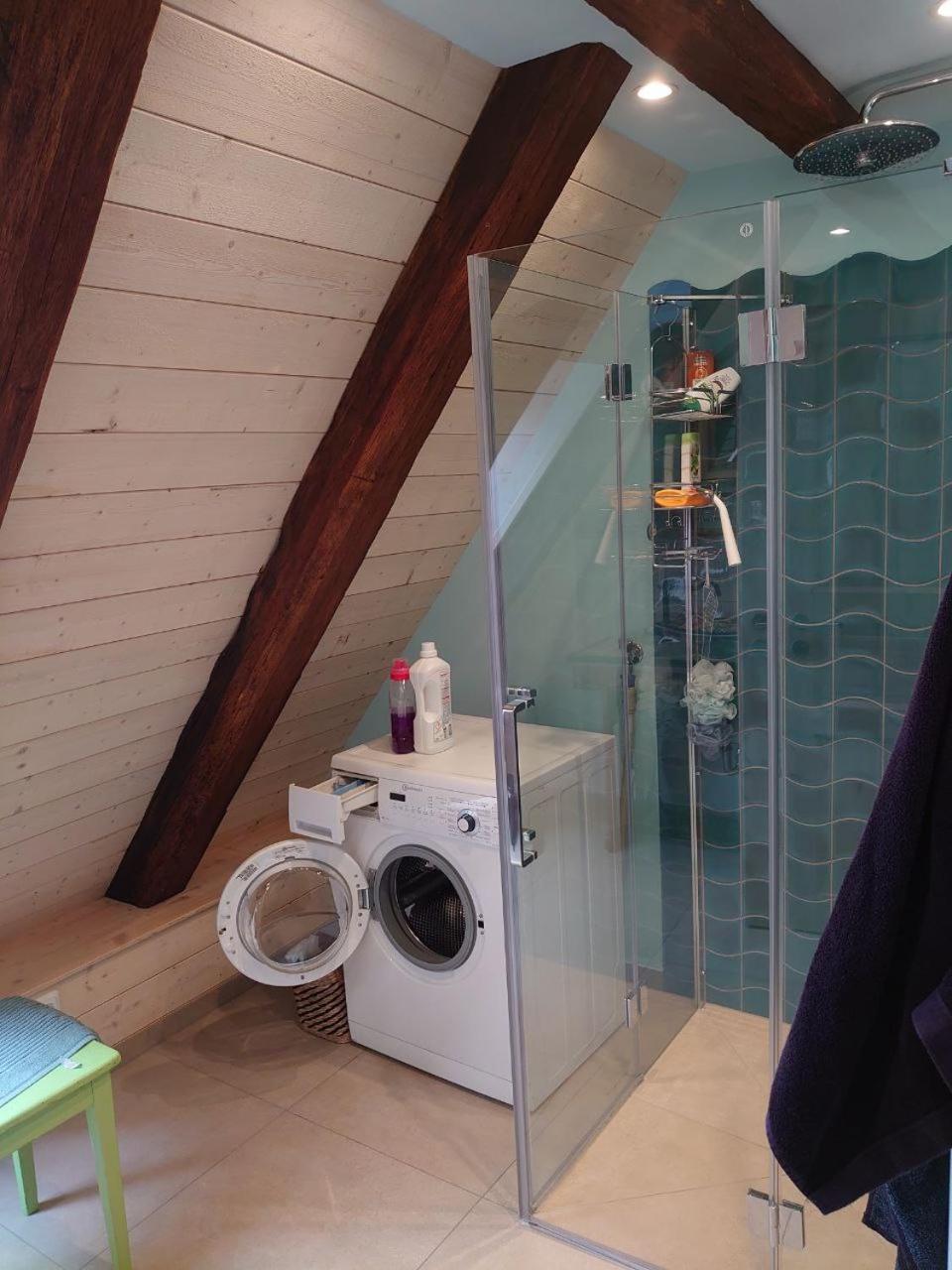 Gemuetliche Gaestezimmer In Einem Neu Sanierten Fachwerkhaus Sachsenheim Esterno foto