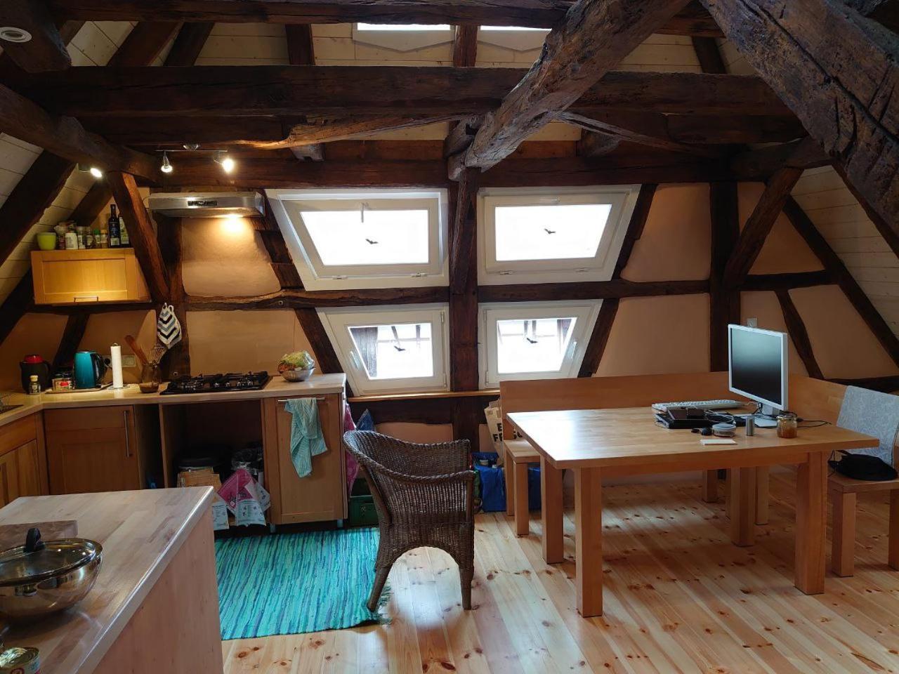 Gemuetliche Gaestezimmer In Einem Neu Sanierten Fachwerkhaus Sachsenheim Esterno foto