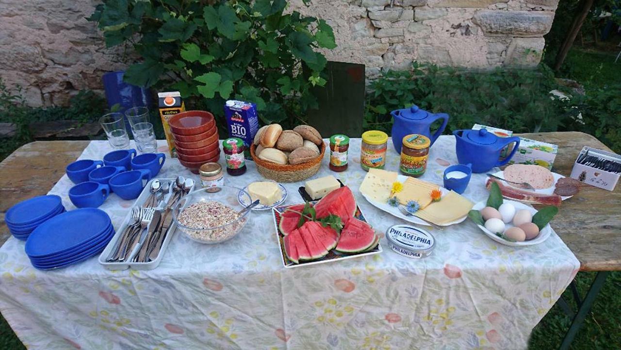 Gemuetliche Gaestezimmer In Einem Neu Sanierten Fachwerkhaus Sachsenheim Esterno foto